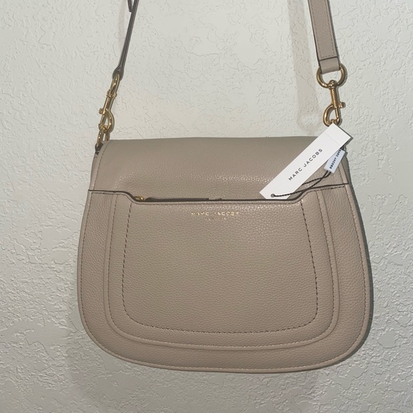 Marc Jacobs Handbags - Marc Jacobs Crossbody Bag